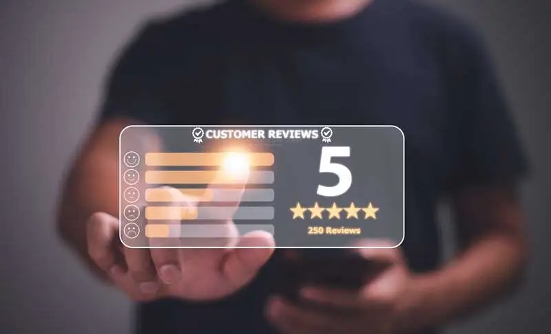 showing user reviews on a smartphone